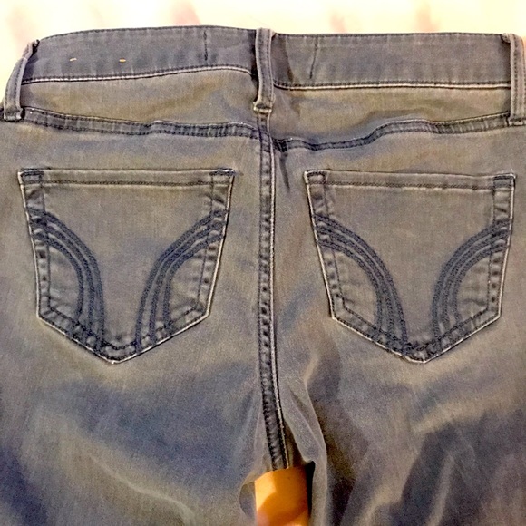 Hollister Jeans. Super Skinny Size 00 - Picture 4 of 11